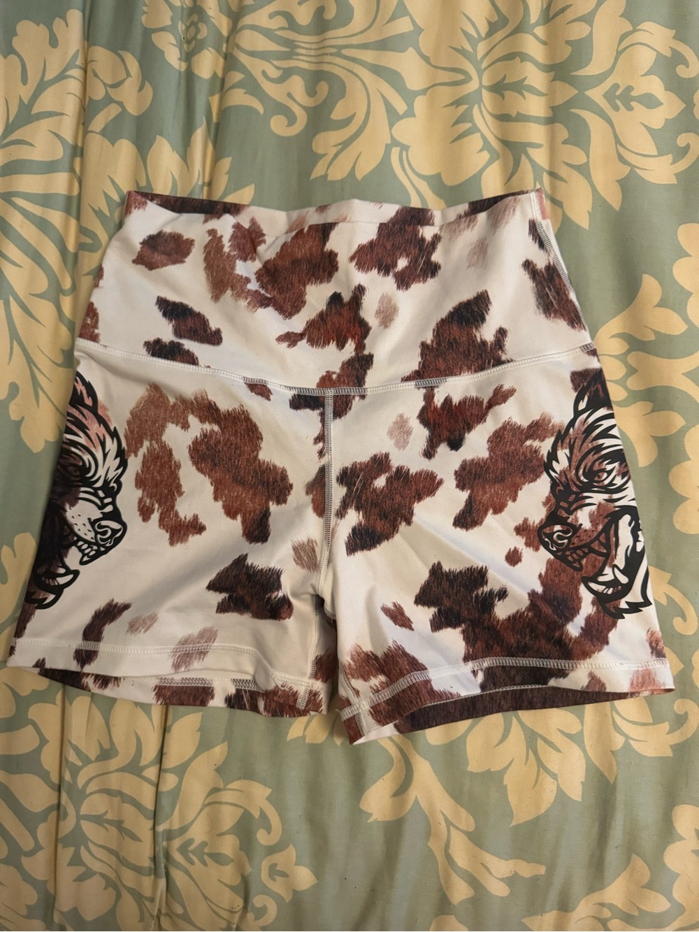 Darc Sport size medium cow print shorts